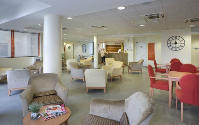 Résidence DOMITYS Les Sables d'Or : Résidences Services Seniors DOMITYS Les Sables d'Or - Bar